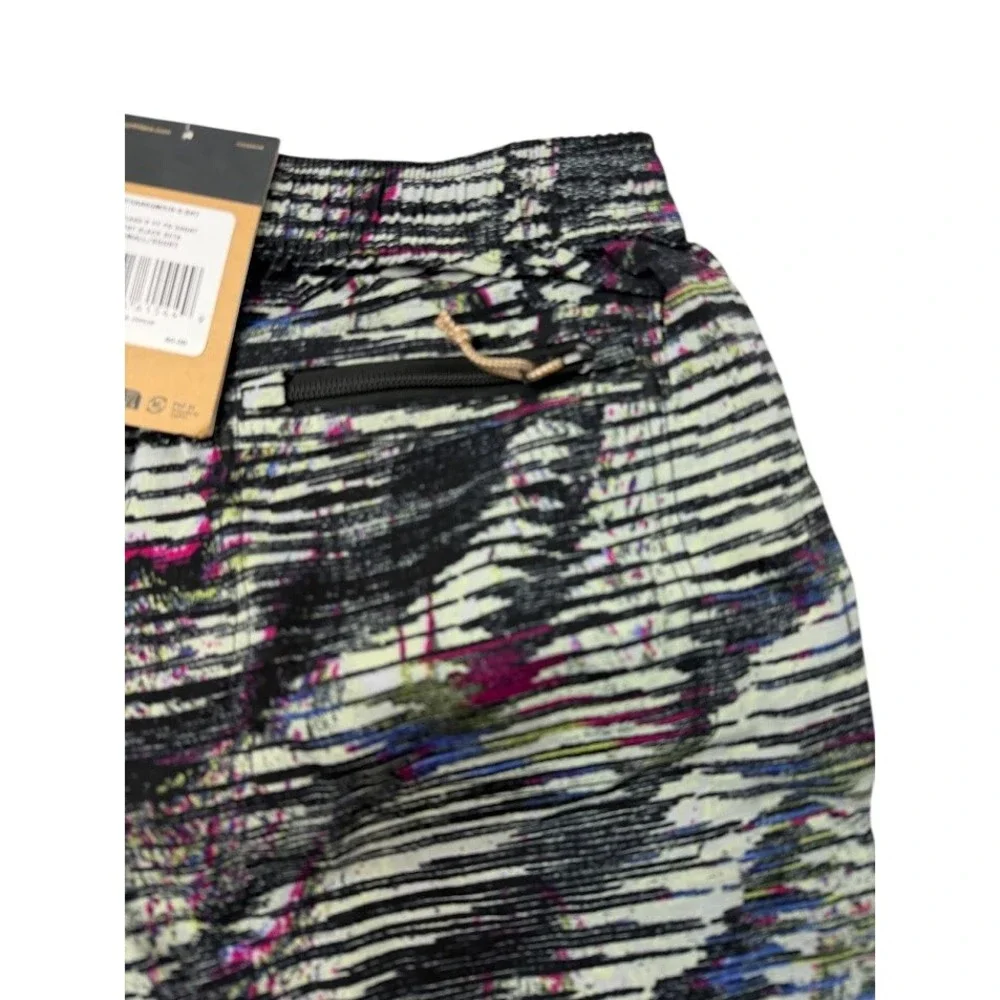 The North Face Mens Pull-On Shorts TNF Black Beta Abstract Print SMALL‎